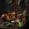 Esencja o smaku Whisky Apple - 40 ml, na 4L - 8 ['zaprawka do alkoholu', ' aromat do alkoholu', ' aromat do wódki', ' esencja smakowa', ' aromat do whisky', ' whisky', ' esencja z naturalnym aromatem', ' aromat whisky', ' whisky z sokiem jabłkowym', ' esencje', ' esencje do bimbru', ' esencja gold']