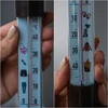 Termometr zewnętrzny z grafiką - ubrania (-50°C do +50°C) 23cm mix - 4 ['termometr zaokienny', ' jaka temperatura']